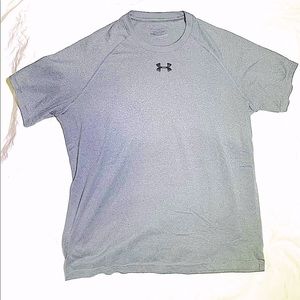 Under Armour - Small - t-shirt